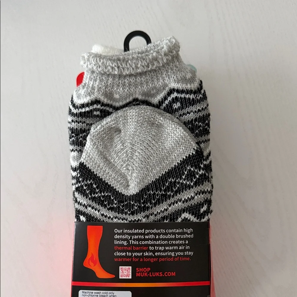 Muk Luks Black and White Snowflake Thermal Socks